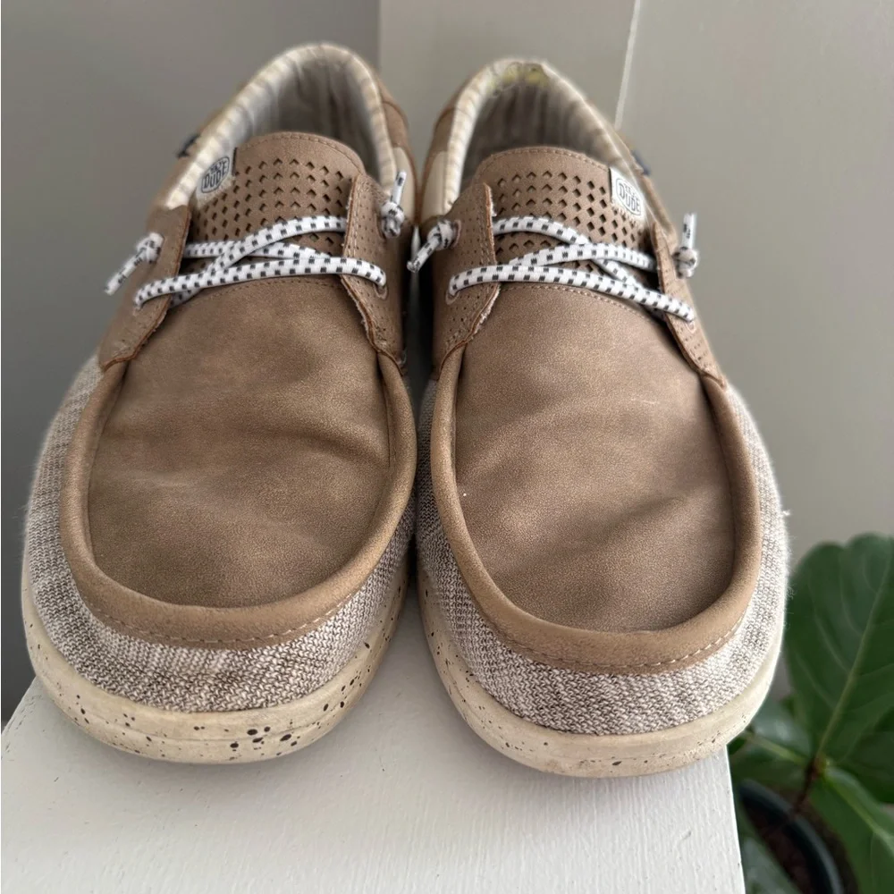 Hey Dude Men’s Size 11 Welsh Grip Loafers in Tan